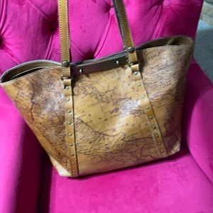 Patricia Nash Signature Map Big Tote